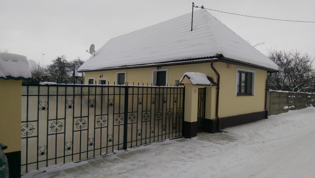 Апартаменты Eva'S Little House - Acasa La Taticul Albinelor Sinca Veche Экстерьер фото